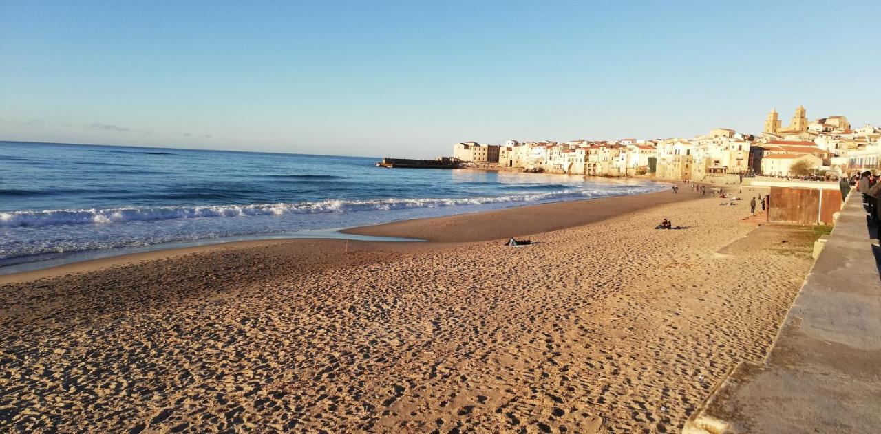 Familyholidays La Finestra Di Fronte Cefalù Eksteriør bilde