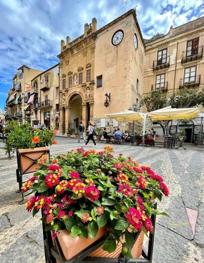 Familyholidays La Finestra Di Fronte Cefalù Eksteriør bilde