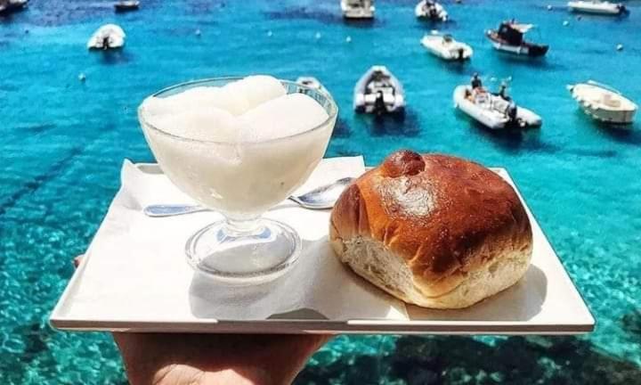 Familyholidays La Finestra Di Fronte Cefalù Eksteriør bilde